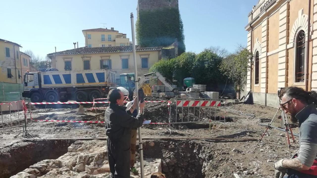 Lo scavo che ha portato alla luce le antiche mura