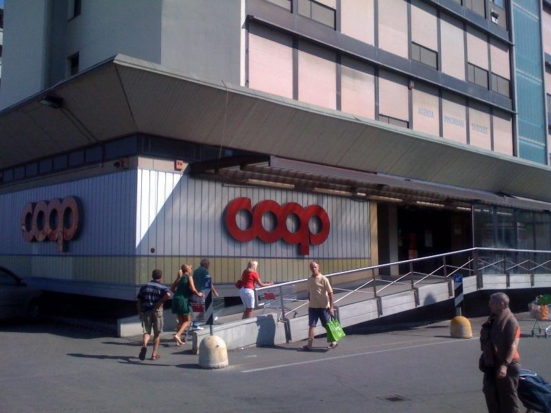 Sassuolo, furti sulle auto: torna la Golf bianca e ripartono i borseggi nei parcheggi 