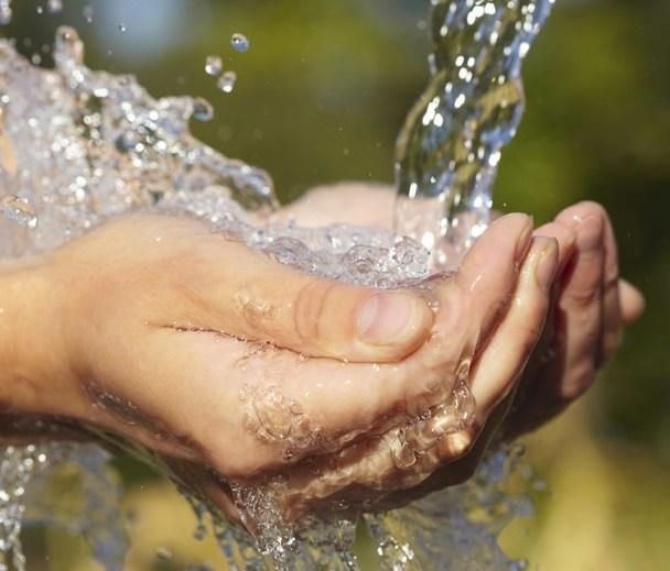Giorni a rischio per l’acqua all'Elba, Asa avverte: «Non sprecatela» 