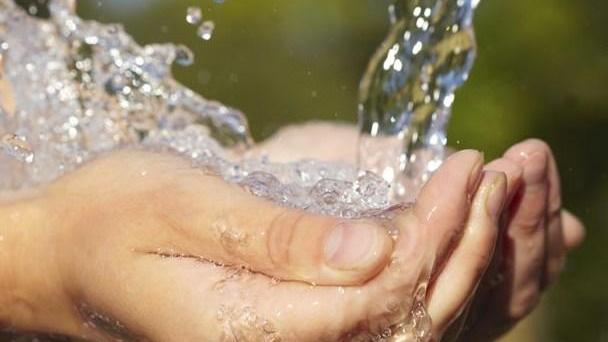 Giorni a rischio per l’acqua all'Elba, Asa avverte: «Non sprecatela»