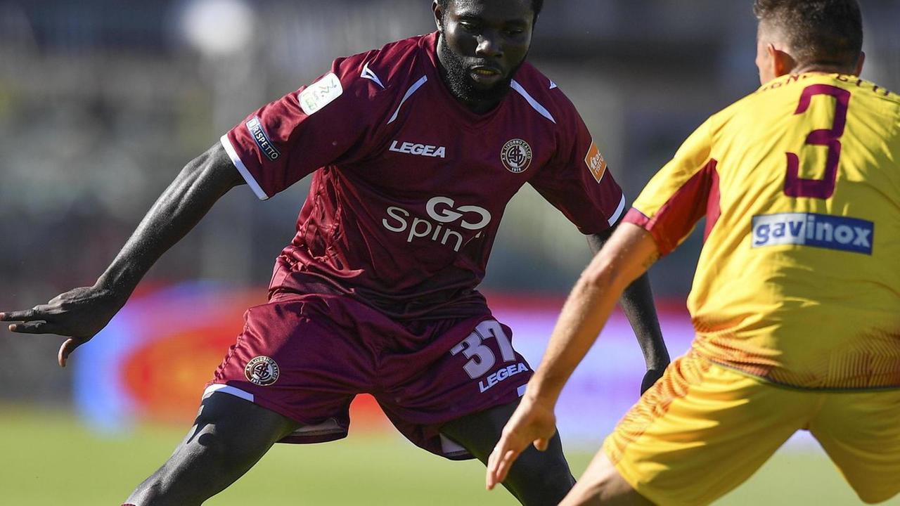 Il nuovo Livorno riparte dal centrocampo, Cozzella vuole la coppia Agazzi-Awua
