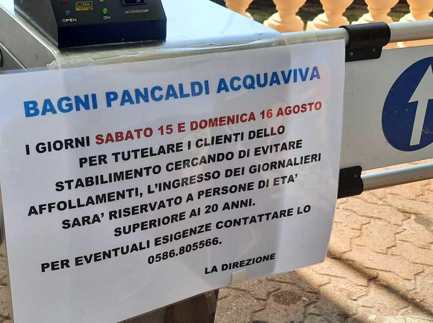I bagni Pancaldi chiudono le porte agli adolescenti: "Così si evitano gli assembramenti"  