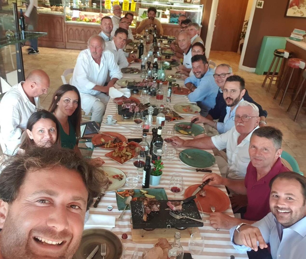 Salvini in visita al caseificio Busti