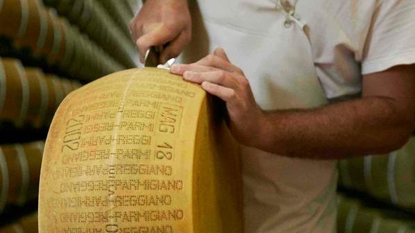 Il Parmigiano questa volta si salva dalla scure dei dazi calata da Trump