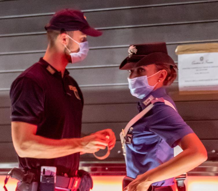 Intensificati i controlli in città e ai Lidi «Niente assembramenti» 