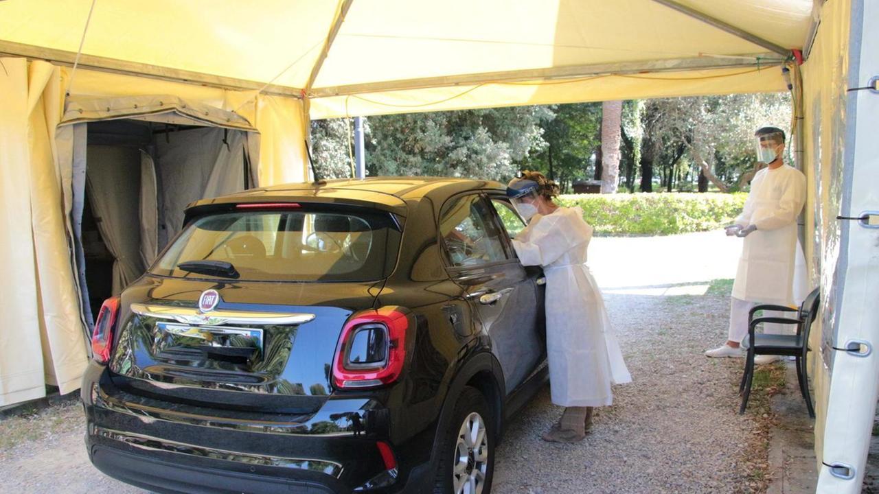 Tamponi in automobile Negli ultimi due giorni circa 750 test effettuati