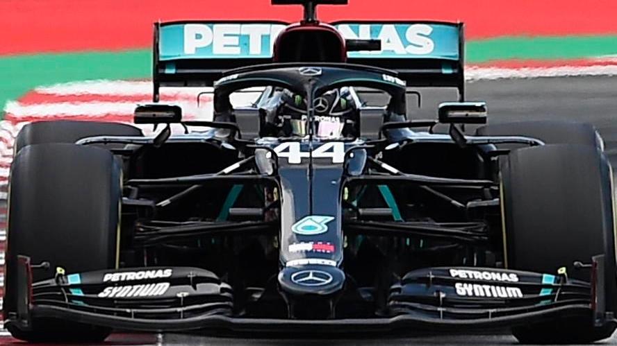 Hamilton passeggia e prenota il settimo titolo Ferrari, sempre peggio