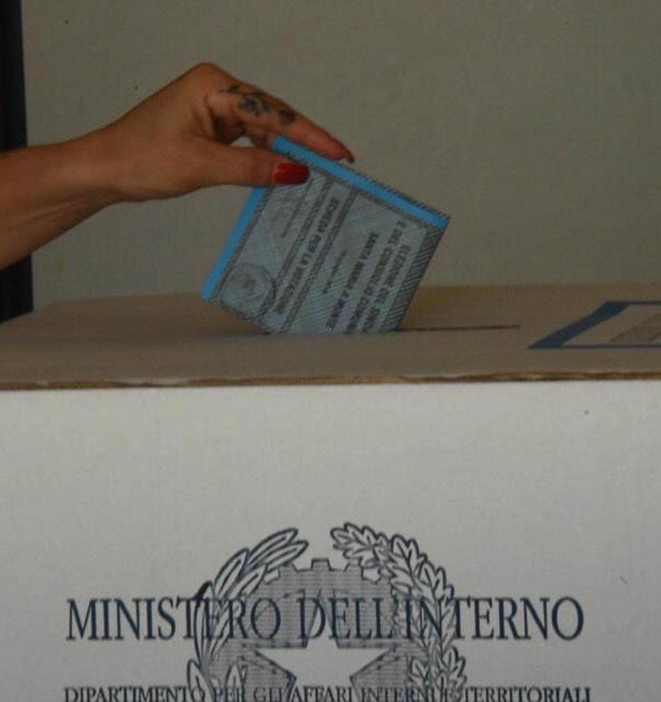 Ridurre gli eletti darà più trasparenza e la Costituzione non è un totem 