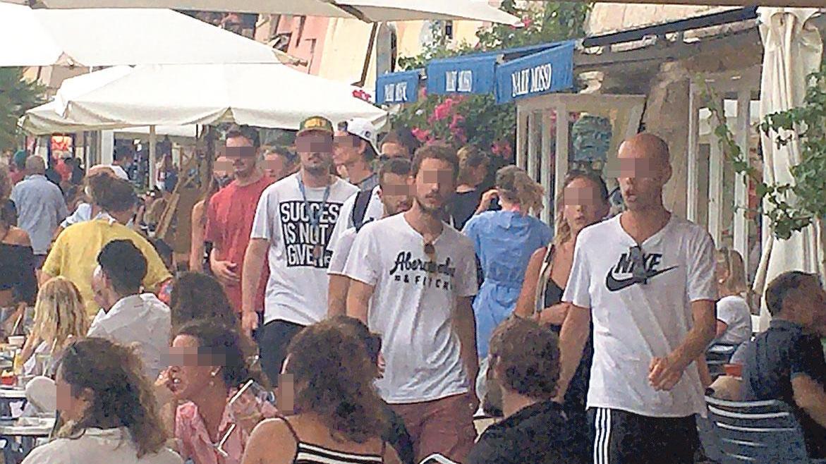 Più mascherine lungo la Calata, ma la stretta funziona a metà