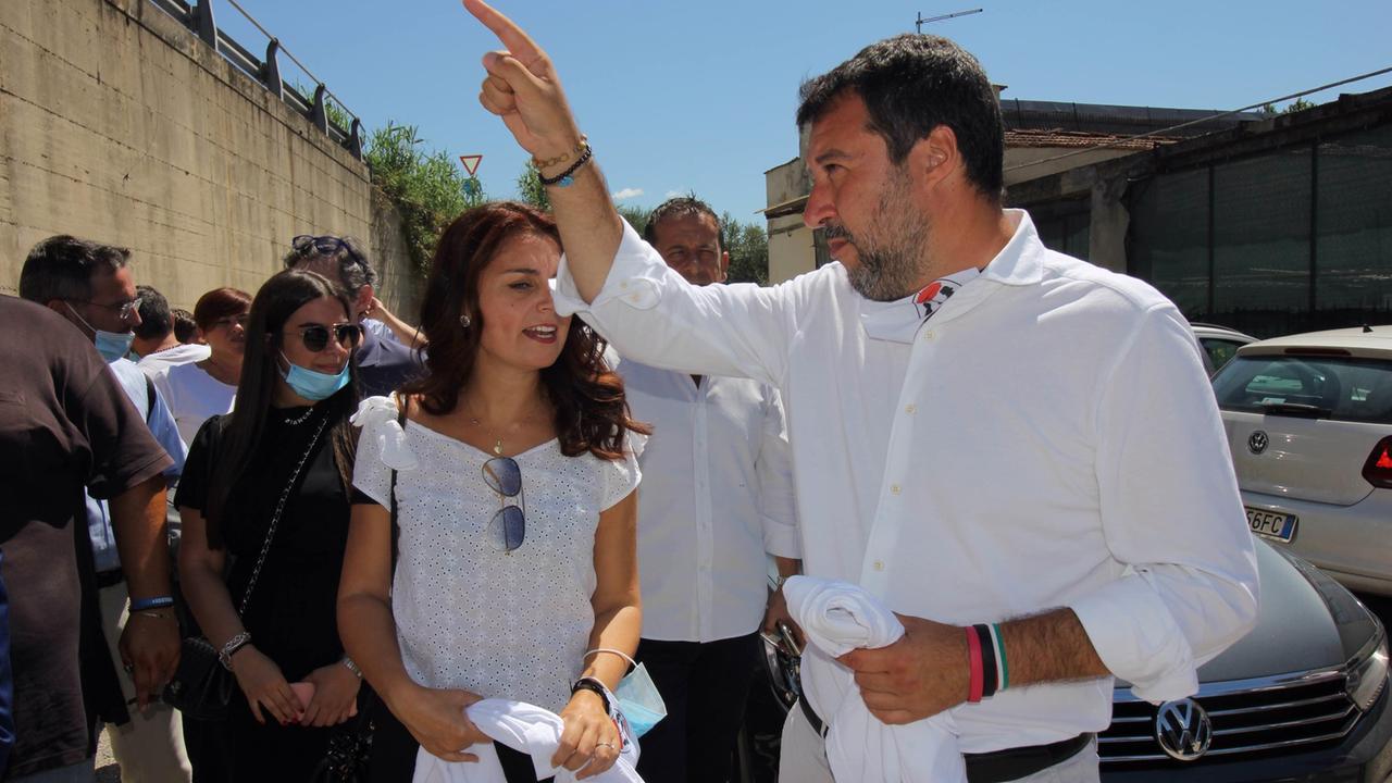 Matteo Salvini, segretario della Lega, durante la visita a Prato