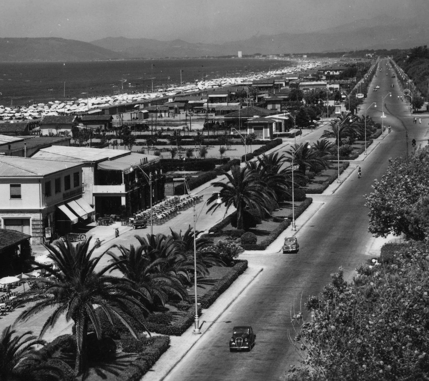 Il lungomare senza tempo di Forte dei Marmi 