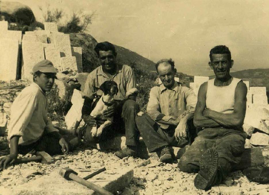 Scalpellini, nei loro volti c’è la fatica del lavoro