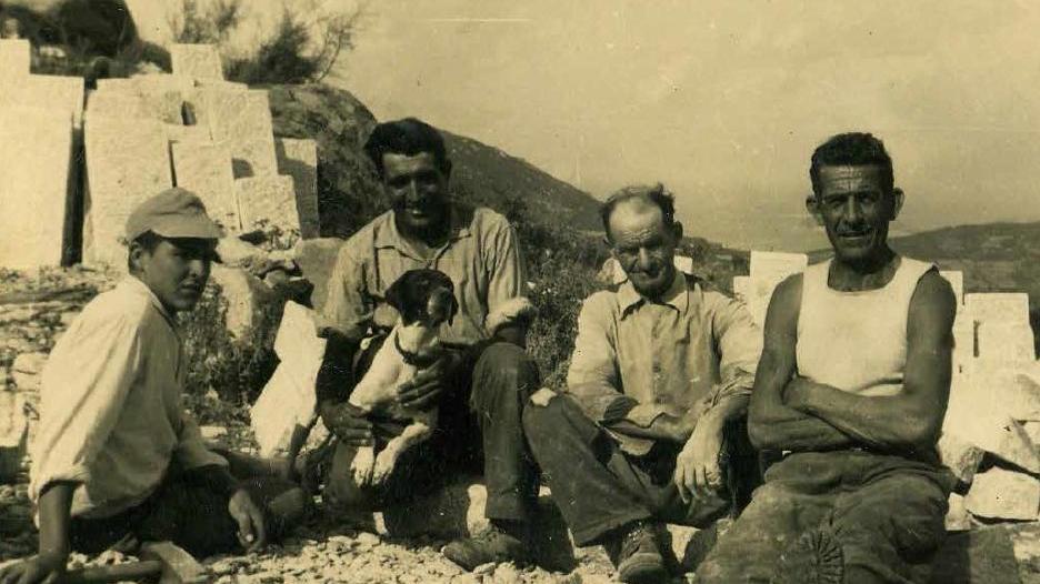 Scalpellini, nei loro volti c’è la fatica del lavoro