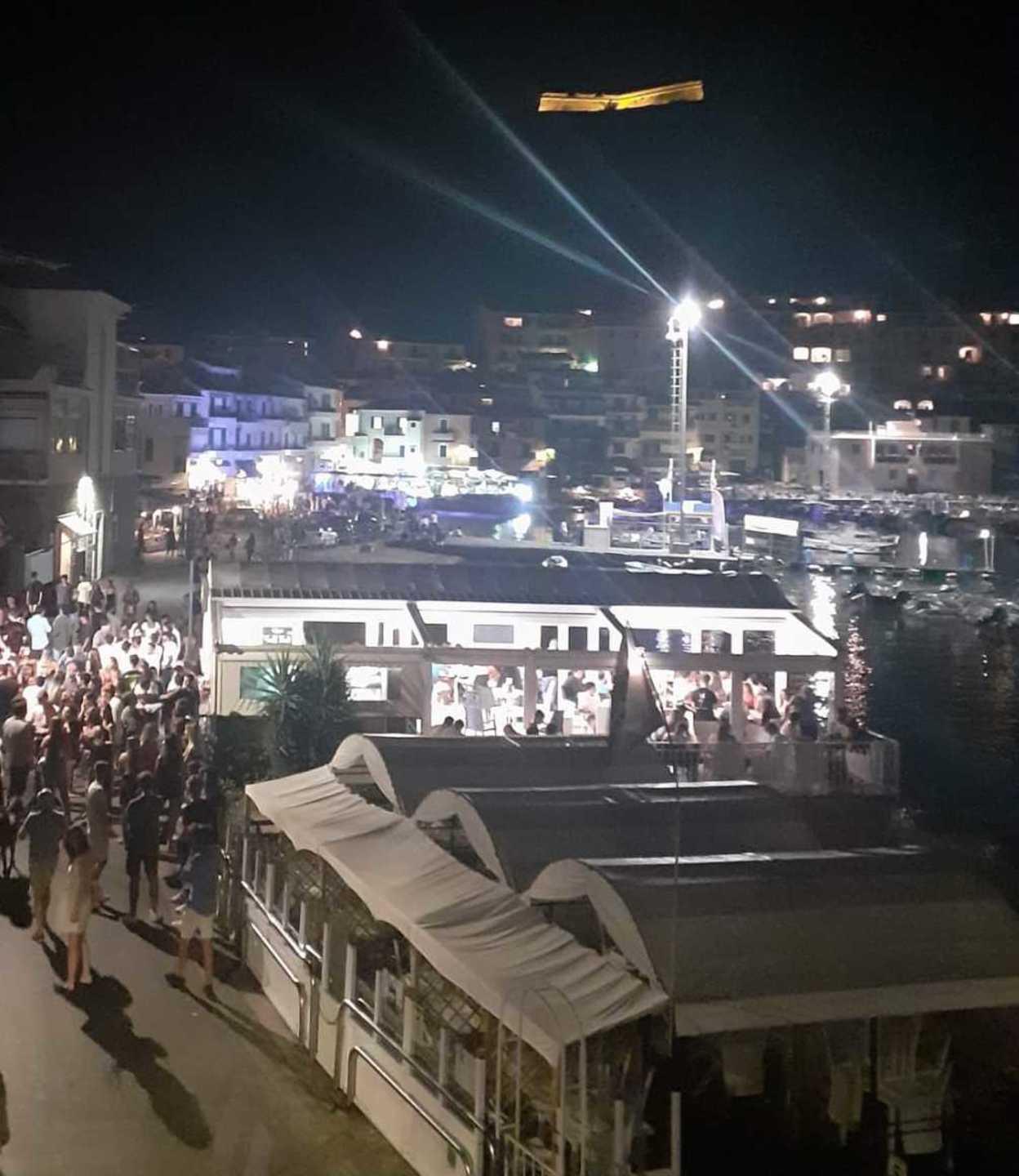 Residenti furibondi «Da settimane qui non si dorme»