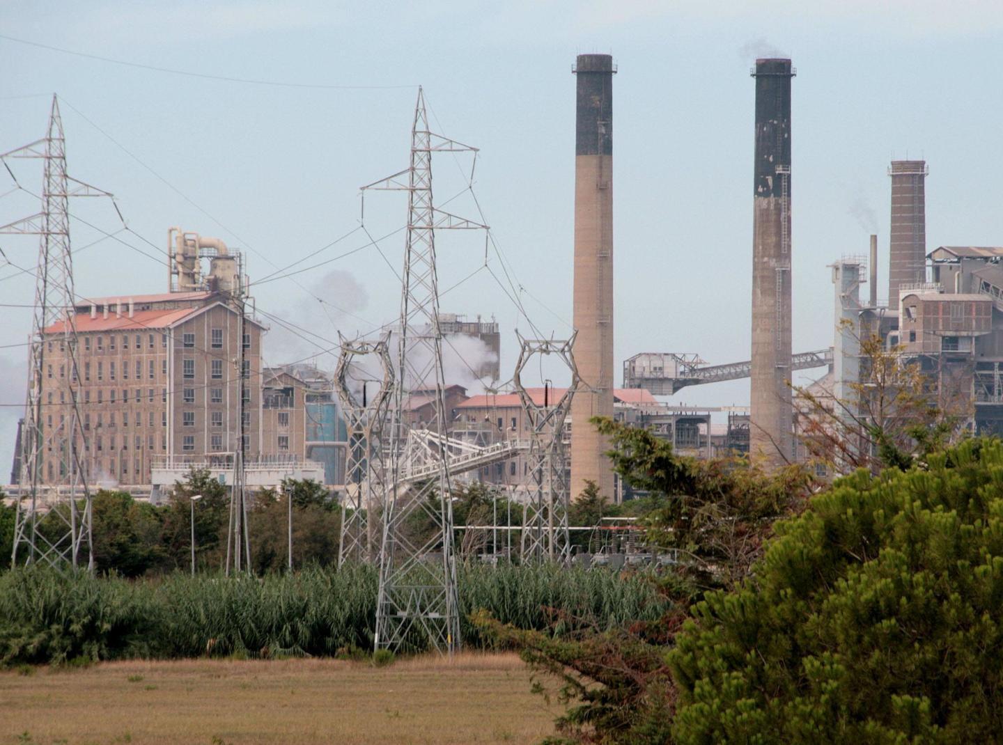 Una visuale del parco industriale Solvay, dove si trova l’impianto Inovyn, in una foto scattata qualche anno fa