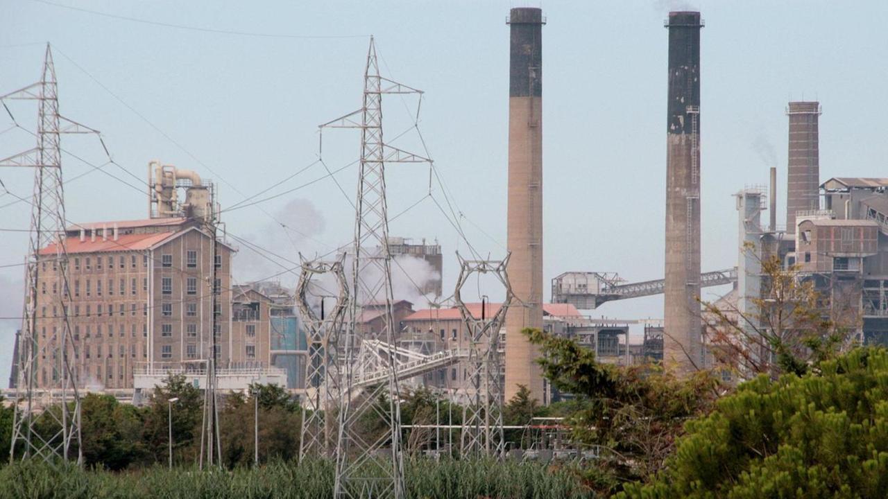 Una visuale del parco industriale Solvay, dove si trova l’impianto Inovyn, in una foto scattata qualche anno fa
