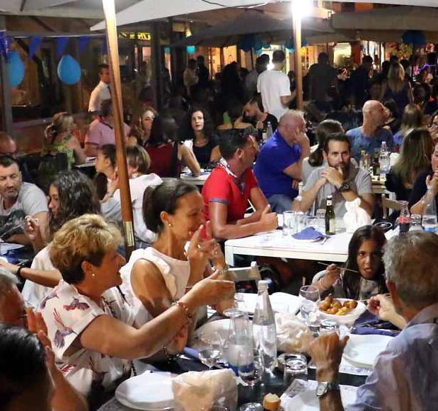Adesso è deciso: la cena in blu colorerà Marina il 27 agosto 