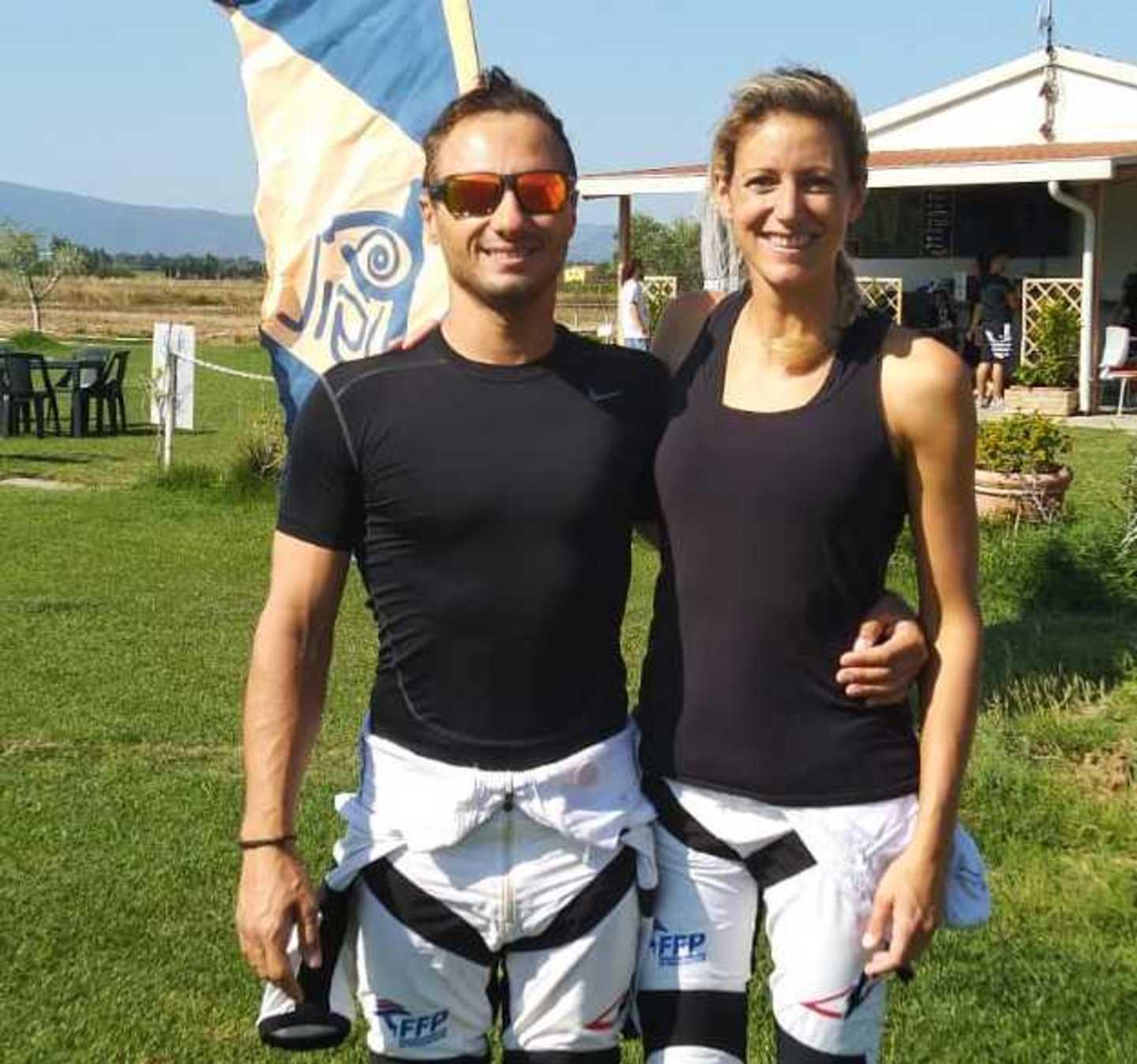 Le magiche evoluzioni di Gregory e Karine nei cieli della Parrina 