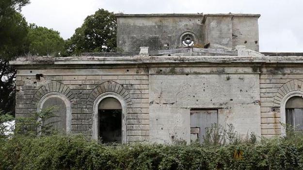 Gli agricoltori di Coltano ripuliscono dal degrado la Stazione Marconi