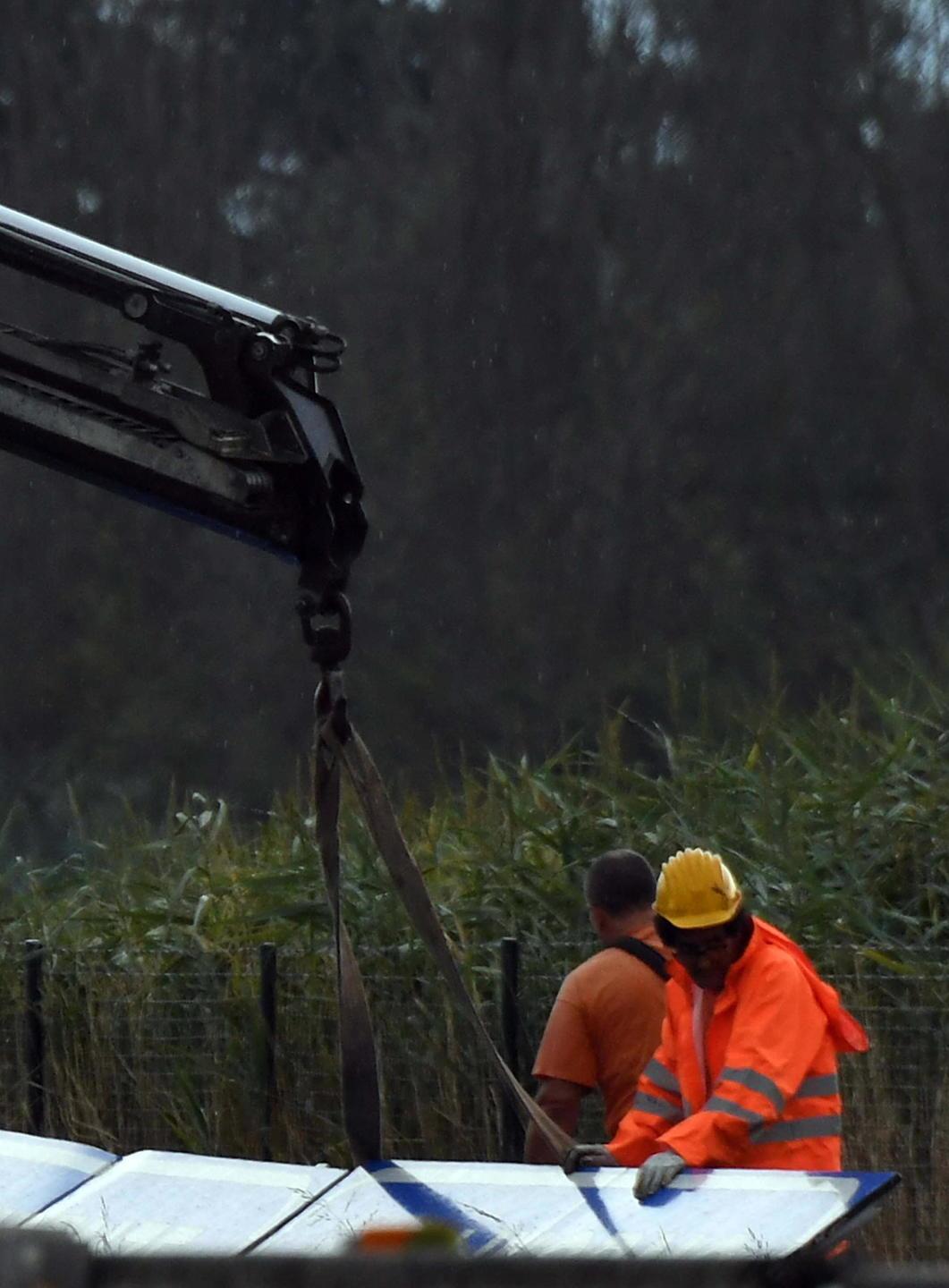 Pannello crollato in superstrada: cinque indagati tra Avr e Città Metropolitana 