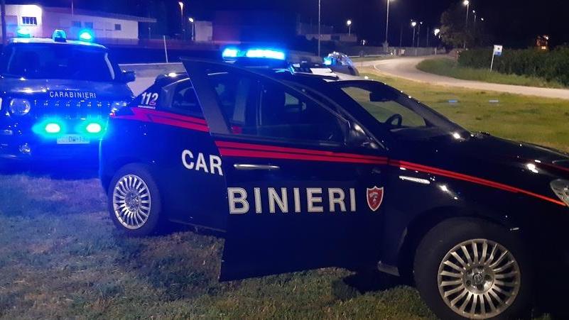 Ruba portafogli al cimitero 19enne denunciata