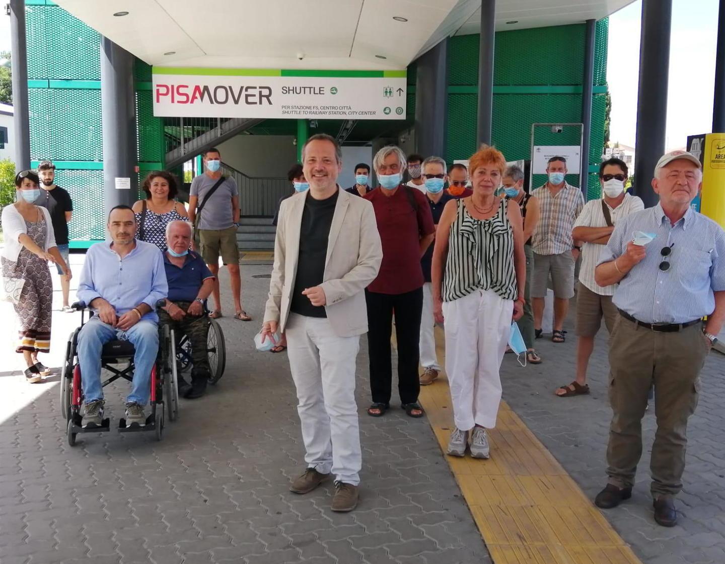 Toscana a sinistra parte dal People Mover, «simbolo della Toscana che non ci piace» 