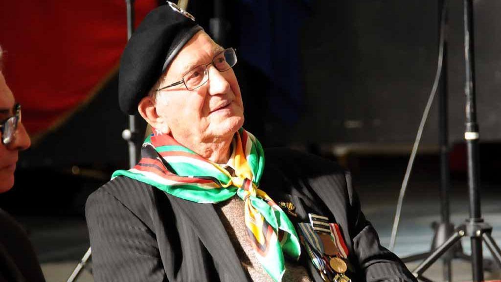 È il simbolo delle atrocità di tutte le guerre: compie cento anni il cavalier Libero Cosci