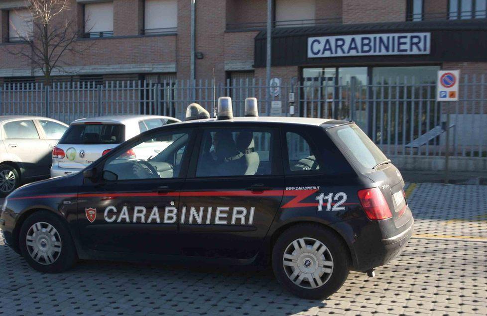 Ruba al lavaggio auto la chiave del self service
