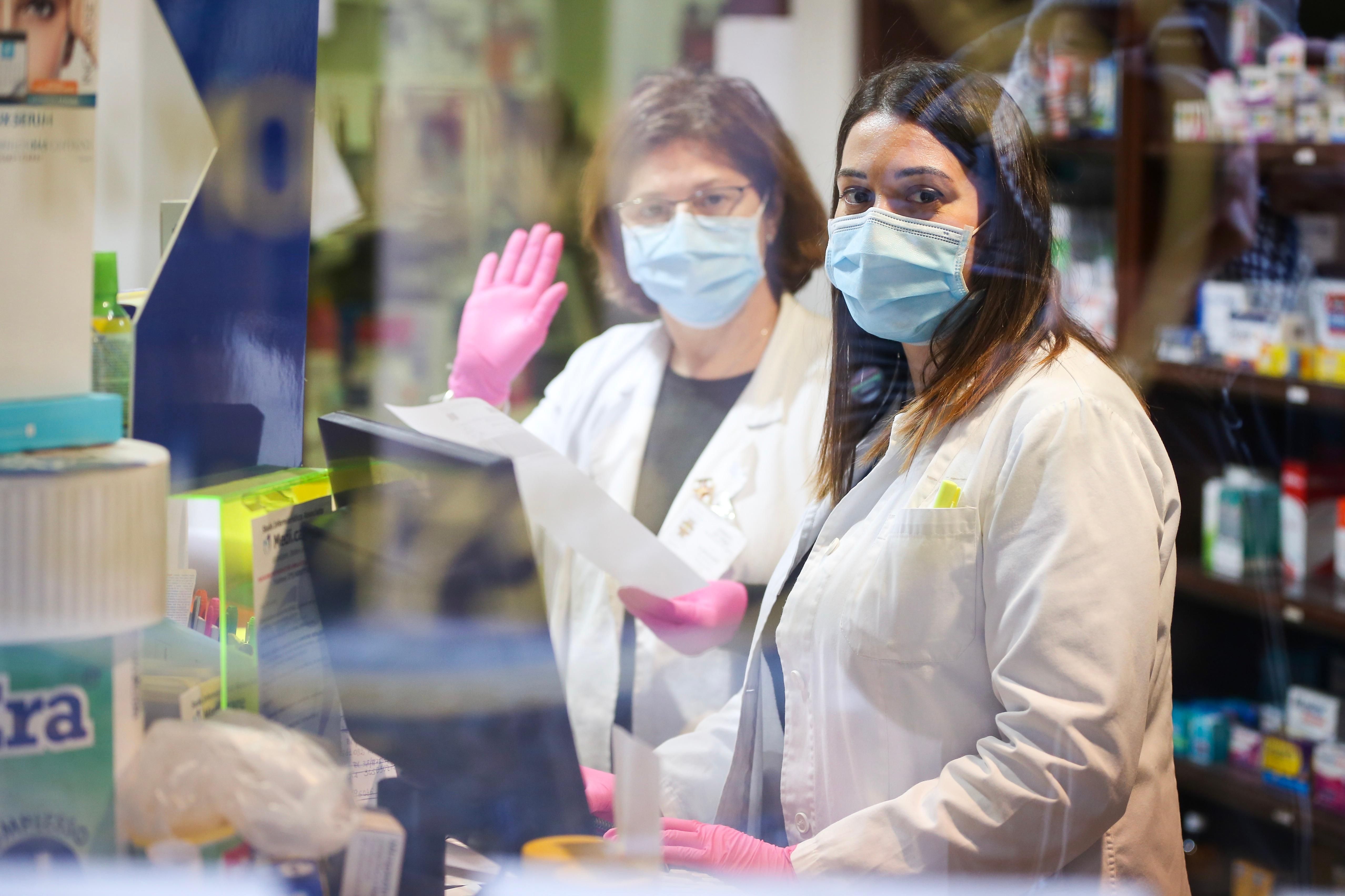 Coronavirus, la ripartenza post-ferie. «Poca sicurezza? Denunciare le aziende» 