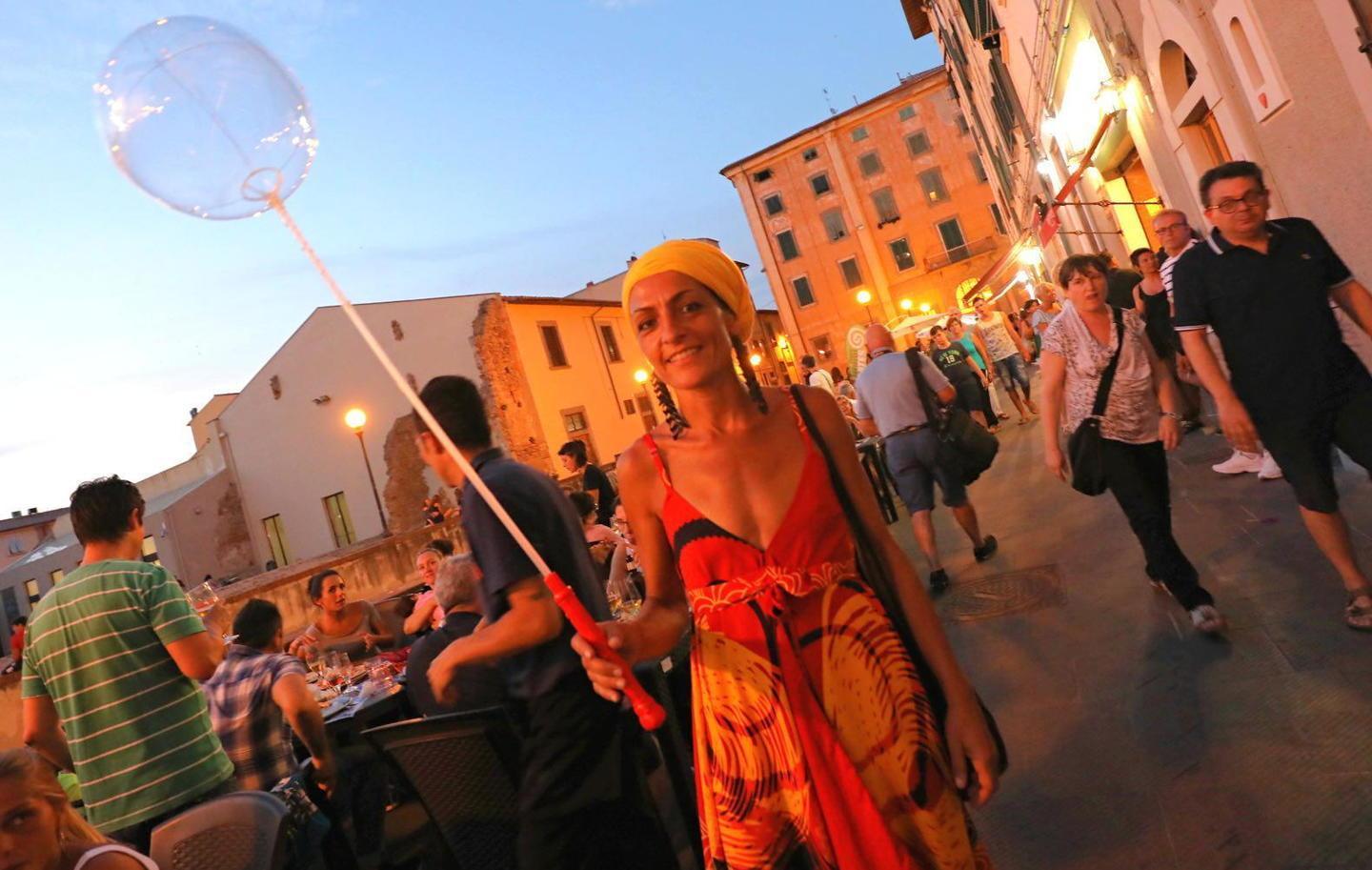 Effetto Venezia al via, ecco la festa più bella che colora l’estate di Livorno