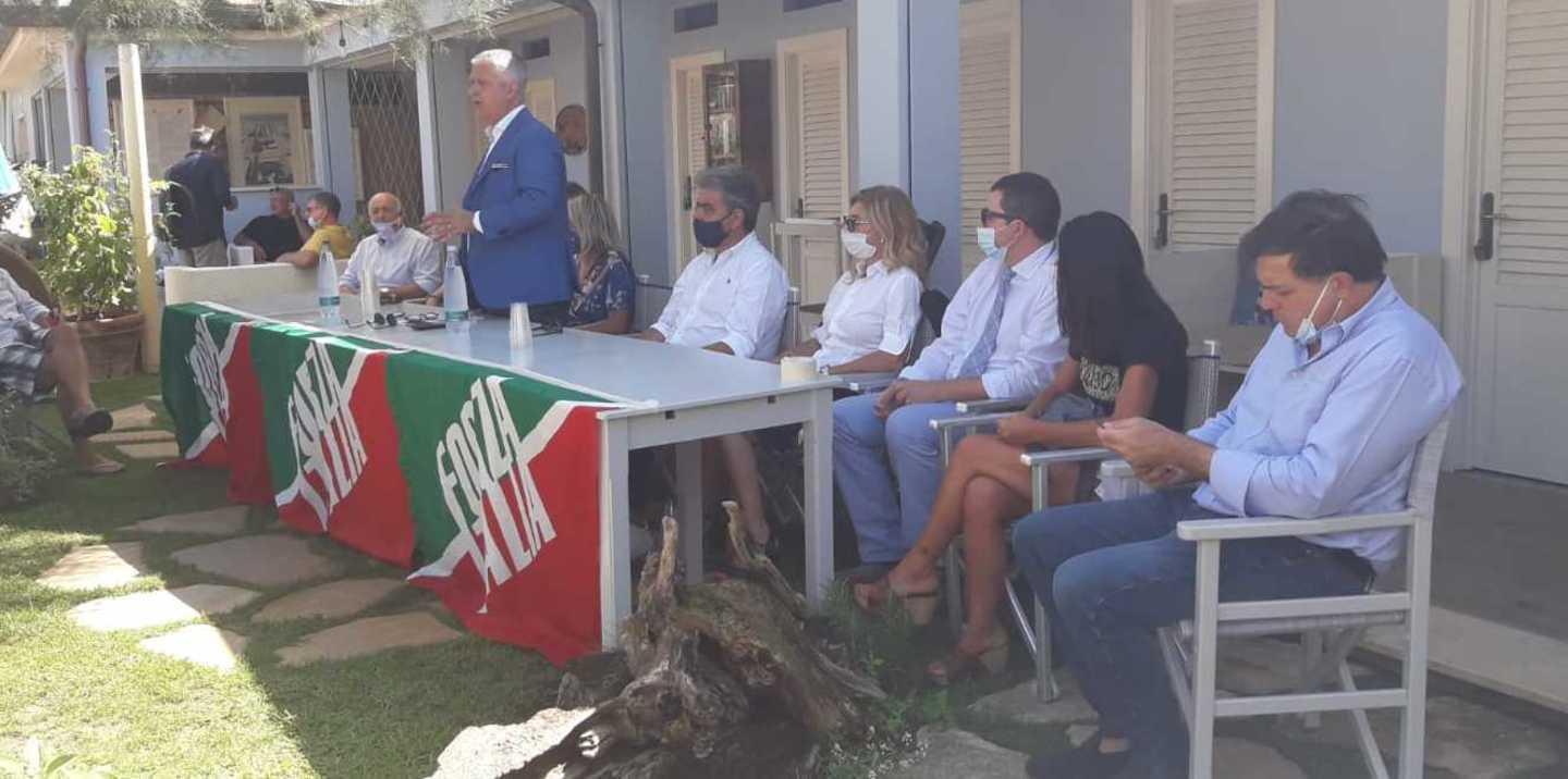 Forza Italia in Versilia punta su Grasseschi, Puccinelli e Nardini 