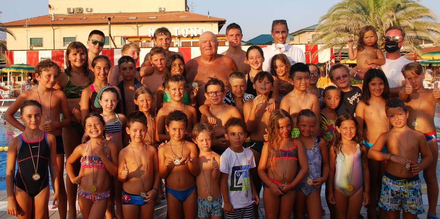 Al Nettuno sfida in piscina fra i giovani talenti del professor Lazzareschi