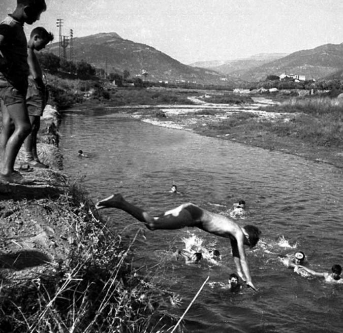 Un tuffo nel Bisenzio, quando si poteva 