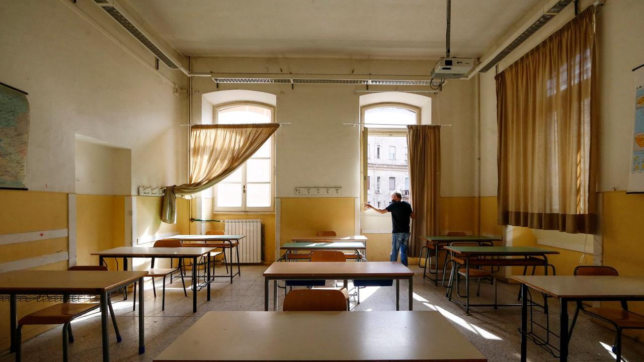 Pochi bus e assunzioni in ritardo: le scuole rischiano l’avvio nel caos