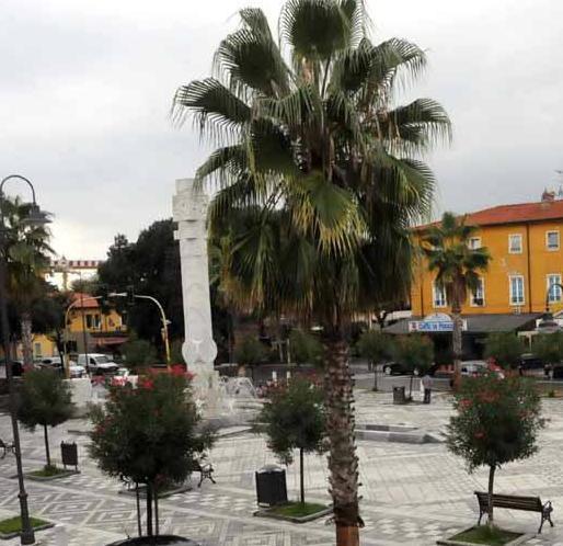 Opera d’arte all’asta in piazza i fondi andranno all’Opa 