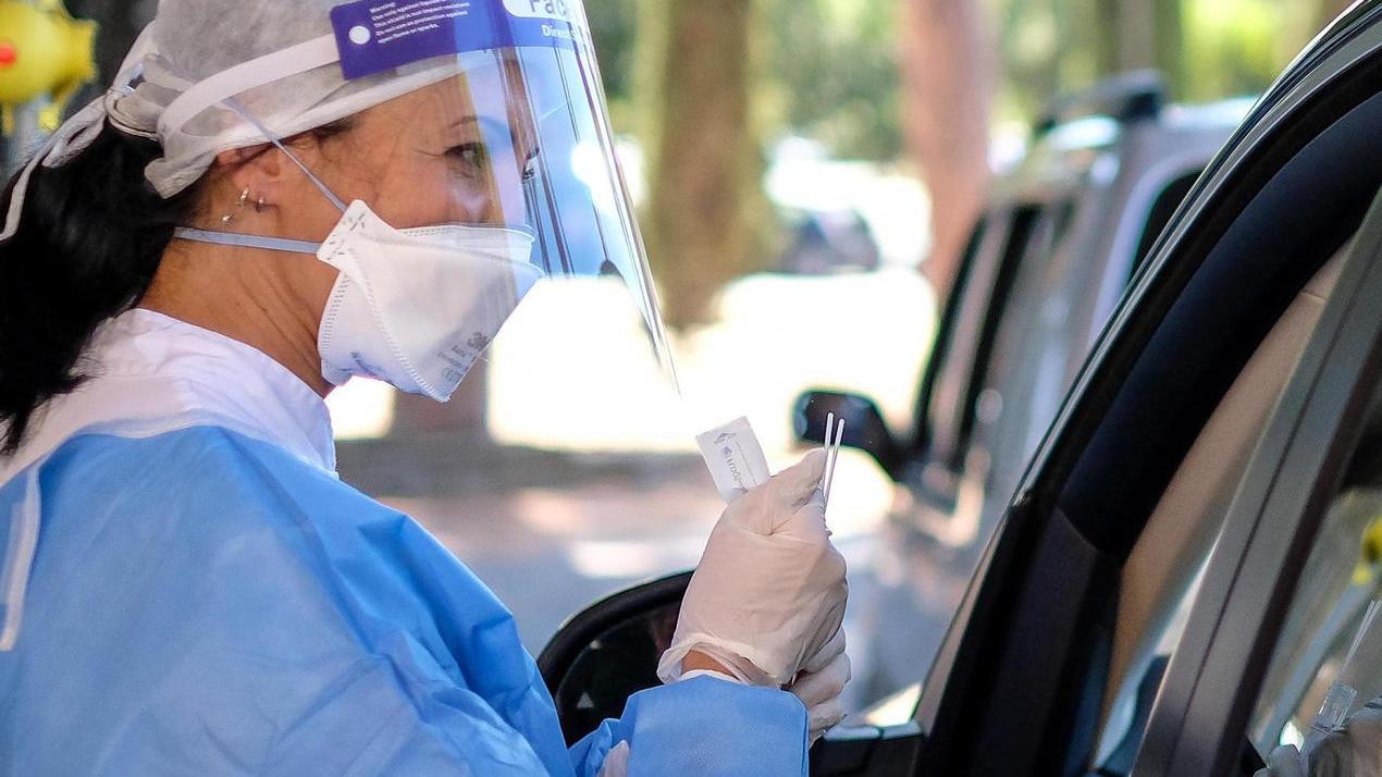 Venti tamponi negativi dopo il caso del 13enne