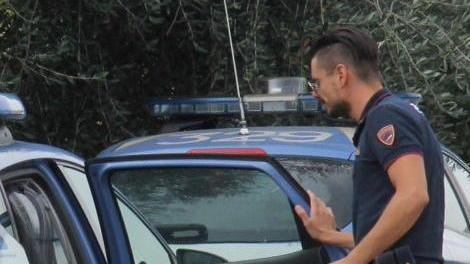 Detenuto in semilibertà porta la figlia a rubare