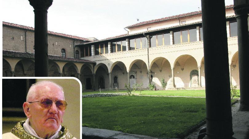 Sacerdote ustionato, è caduto nel falò che aveva acceso dietro la chiesa