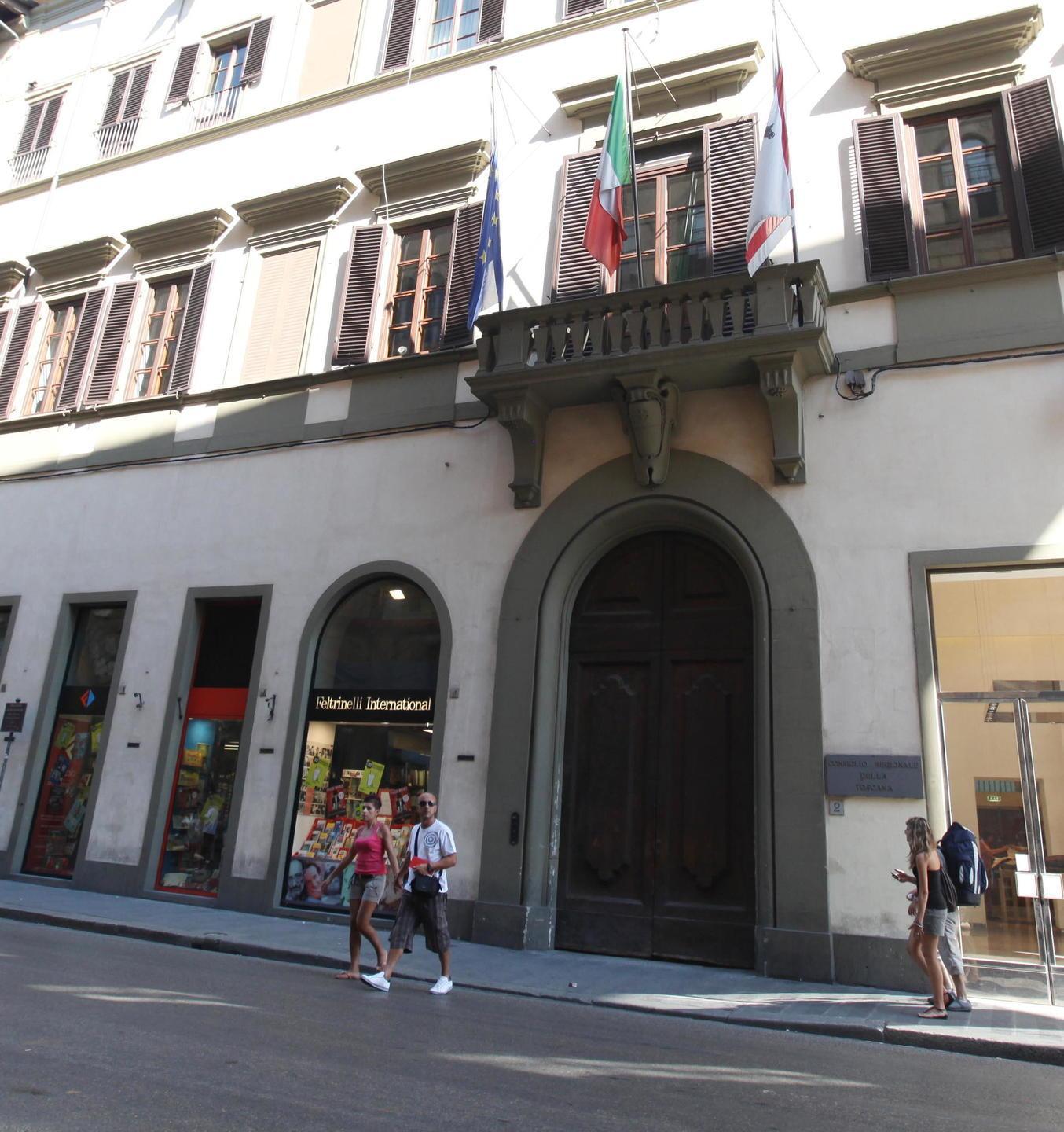 Consiglieri uscenti, ex sindaci e qualche sorpresa 