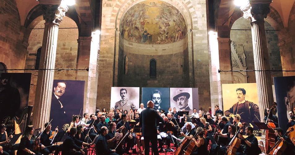 Pucciniano, l’errore sulla foto 