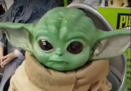 Un Superman e un baby Yoda da Carrara ai musei americani