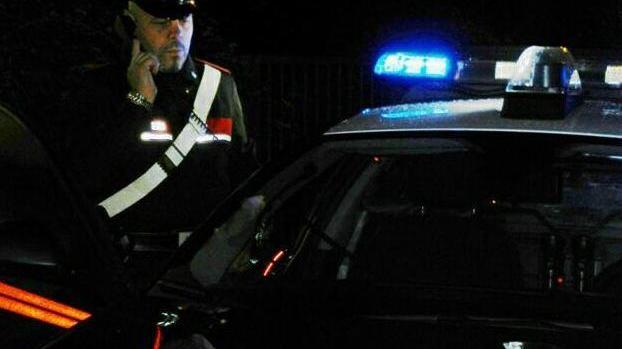 «Mi hanno violentata di notte in spiaggia» Denuncia di una ragazza, indagati 4 giovani