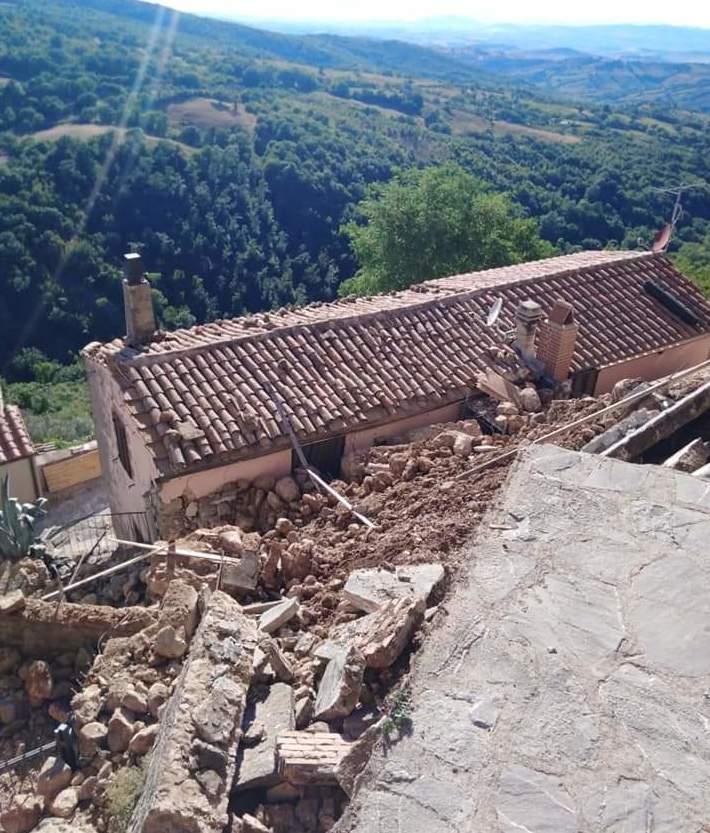 Mura crollate: «Il sequestro sarebbe deleterio» 