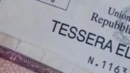 Ritirare la tessera