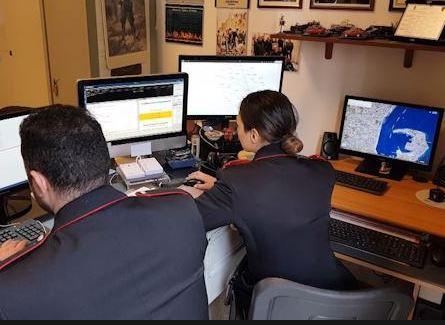 Compra un escavatore online, spende più di 5.000 euro ma viene truffato 