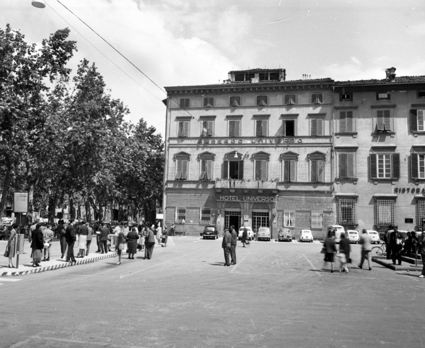 Quando il bus fermava in piazza del Giglio 