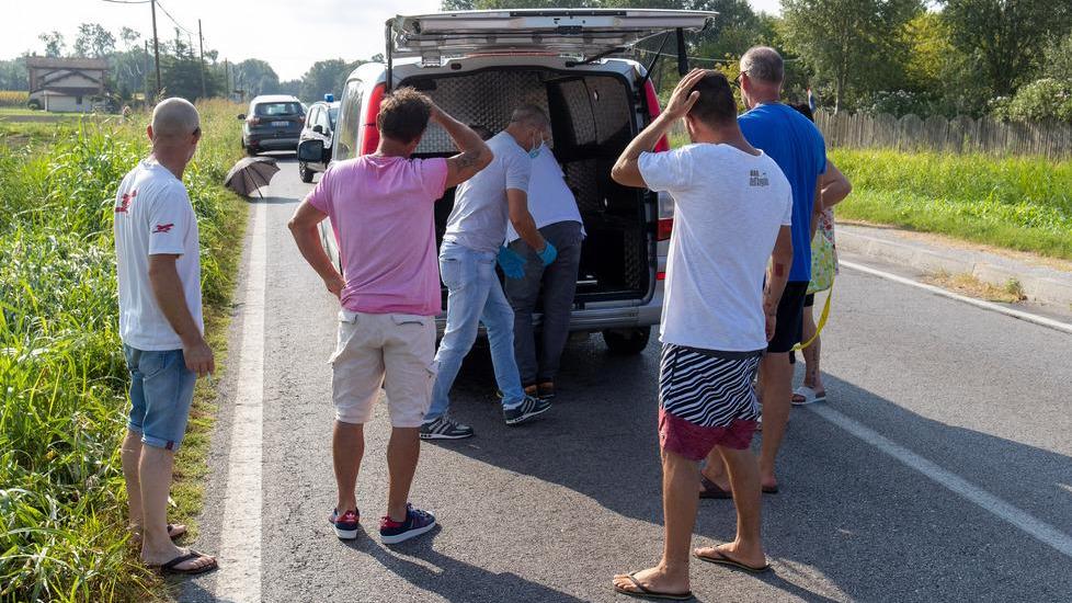Un malore e l’uscita di strada con l’auto Pescatore di Goro muore alla guida