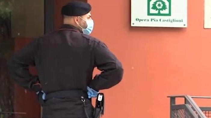 Boom di contagi nel modenese: 25 casi e un decesso Nella Bassa raffica di multe tra la movida