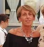 L’ultimo saluto a Lara, morta a 48 anni per una malattia 