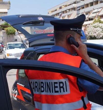 Palpeggiata sulla spiaggia a 15 anni dopo la notte brava